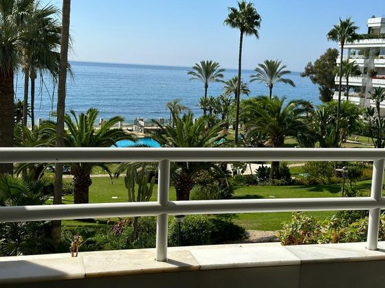 Foto 1 de Pis en lloguer a calle Playa Esmeralda de 3 habitacions amb terrassa i piscina