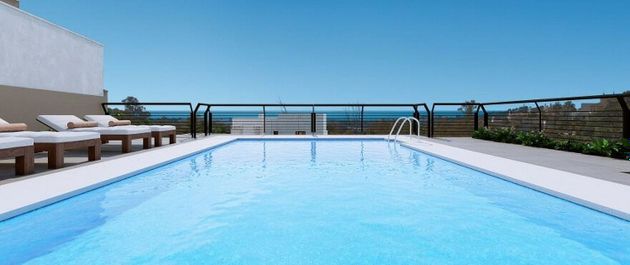 Foto 2 de Dúplex en venda a calle Marbella Lake Private Risidences de 3 habitacions amb terrassa i piscina