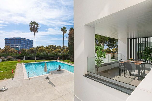 Foto 1 de Alquiler de piso en calle La Hermita Puya Marbella de 2 habitaciones con terraza y piscina