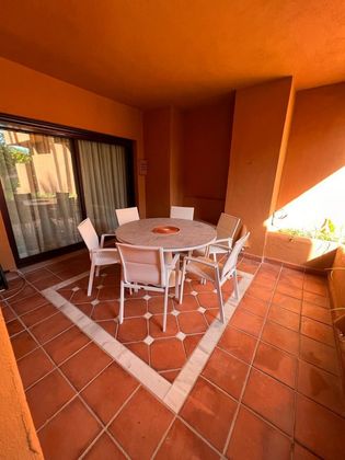 Foto 2 de Piso en alquiler en calle Alzambra Hill Club de 3 habitaciones con terraza y piscina