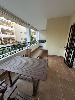 Foto 2 de Alquiler de piso en calle River Gardennueva Andalucia de 2 habitaciones con terraza y piscina