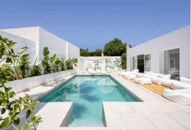 Foto 1 de Xalet en venda a calle Alcalá D de 4 habitacions amb terrassa i piscina