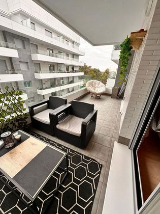 Foto 2 de Pis en lloguer a calle Jardines de Guadaizala Campana de 2 habitacions amb terrassa i piscina