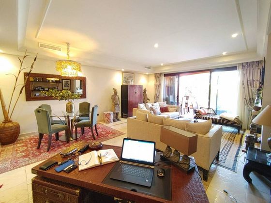 Foto 2 de Casa adossada en venda a Nagüeles Alto de 5 habitacions amb terrassa i piscina