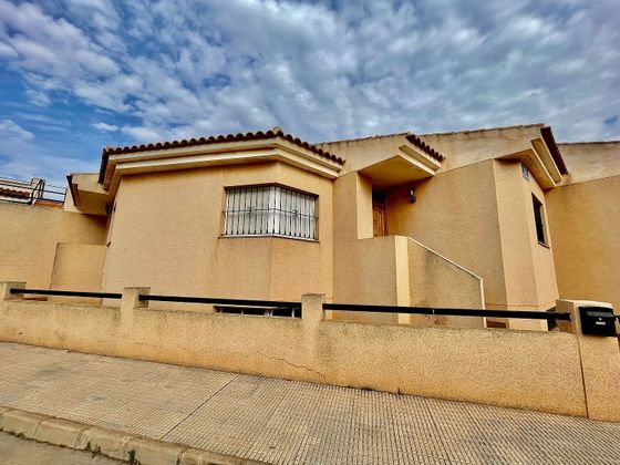 Foto 2 de Casa adossada en venda a El Algar de 3 habitacions amb terrassa i garatge