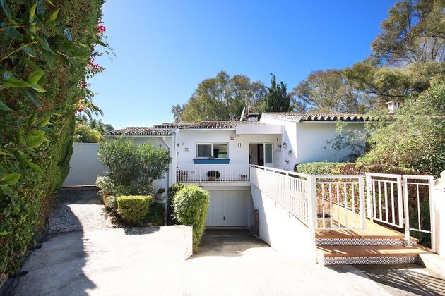 Foto 1 de Xalet en venda a calle Ibiza de 4 habitacions amb terrassa i piscina