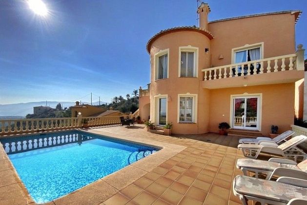 Foto 1 de Casa en venta en Sanet y Negrals de 6 habitaciones con terraza y piscina
