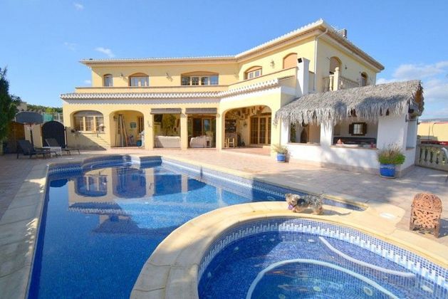 Foto 1 de Casa en venda a Benicolet de 8 habitacions amb terrassa i piscina