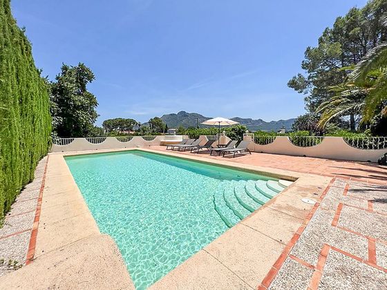 Foto 2 de Casa en venta en Palma de Gandía de 6 habitaciones con terraza y piscina