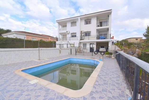 Foto 1 de Venta de casa en Turís de 4 habitaciones con terraza y piscina