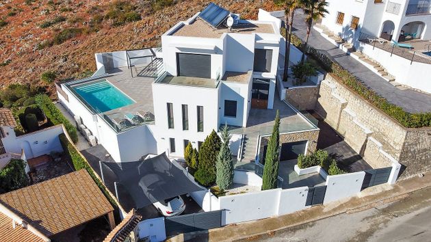 Foto 2 de Casa en venda a Adsubia de 4 habitacions amb terrassa i piscina