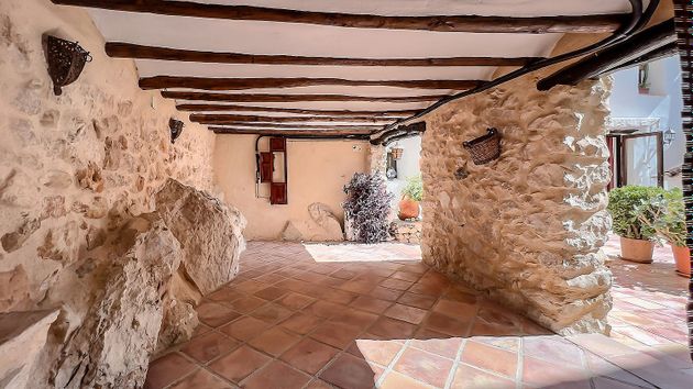 Foto 2 de Casa adossada en venda a Tormos de 3 habitacions amb terrassa i jardí