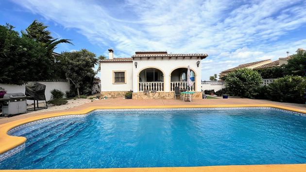 Foto 2 de Casa en venda a Tormos de 3 habitacions amb piscina i garatge
