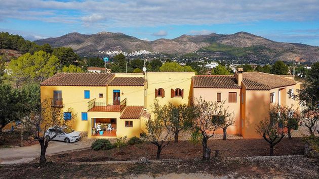 Foto 2 de Casa en venda a Jalón/Xaló de 12 habitacions amb terrassa i piscina