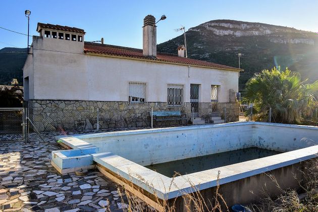 Foto 2 de Casa en venta en Corbera de 2 habitaciones con terraza y piscina