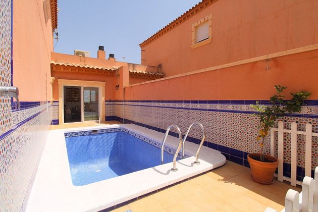 Foto 2 de Casa en venda a Bigastro de 4 habitacions amb terrassa i piscina