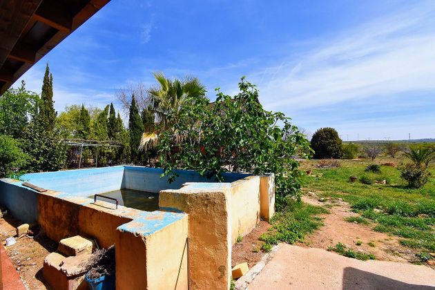 Foto 2 de Venta de casa en Turís de 4 habitaciones con piscina y jardín