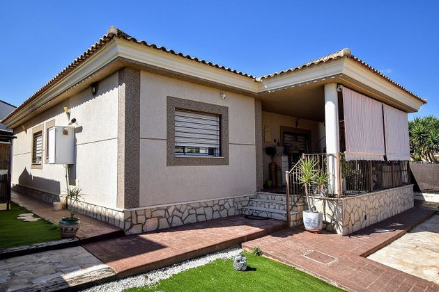 Foto 1 de Casa en venda a Urbanizaciones de 4 habitacions amb terrassa i piscina