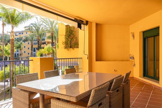 Foto 2 de Piso en venta en avenida De Barcelona de 4 habitaciones con terraza y piscina