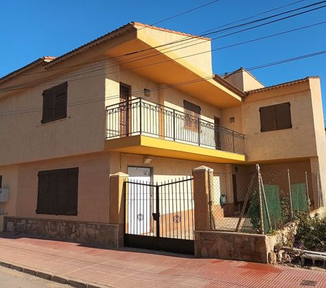 Foto 2 de Dúplex en venta en calle Rodriguez Almela de 3 habitaciones con terraza y garaje