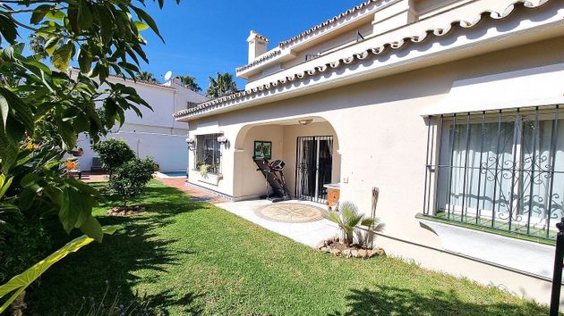 Foto 2 de Xalet en lloguer a El Higueral - La Merced de 5 habitacions amb terrassa i piscina