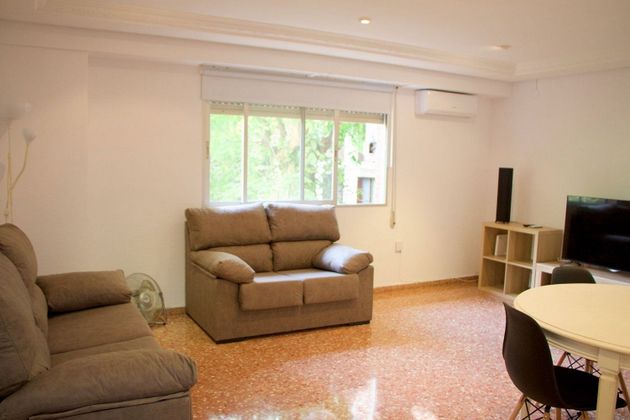 Foto 1 de Alquiler de piso en Moncada de 4 habitaciones con garaje y muebles