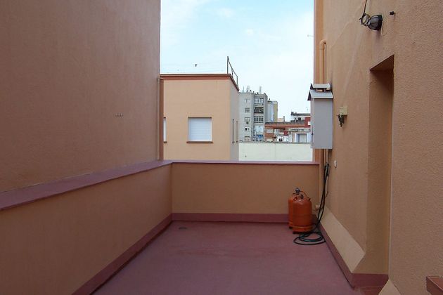 Foto 2 de Àtic en lloguer a Santa Marina - La Paz de 2 habitacions amb terrassa i mobles