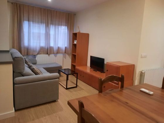 Foto 2 de Pis en lloguer a Maria Auxiliadora - Barriada LLera de 2 habitacions amb mobles i aire acondicionat