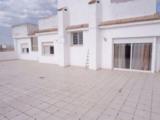 Foto 1 de Àtic en venda a San Pedro del Pinatar de 4 habitacions amb terrassa i garatge