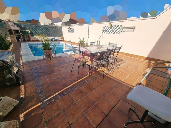 Foto 2 de Chalet en venta en Ronda de 4 habitaciones con terraza y piscina