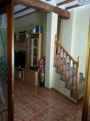 Foto 2 de Chalet en venta en Xeraco de 5 habitaciones con terraza y balcón