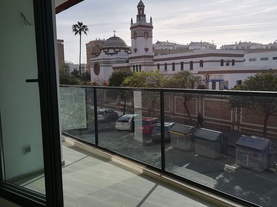 Foto 2 de Venta de piso en avenida San Juan de la Salle de 4 habitaciones con terraza y aire acondicionado