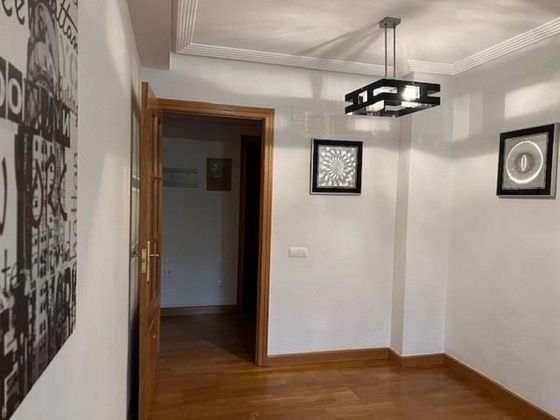 Foto 1 de Venta de piso en Santa María de Gracia de 2 habitaciones con garaje y aire acondicionado