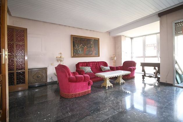 Foto 2 de Pis en venda a La Roqueta de 5 habitacions amb mobles i aire acondicionat