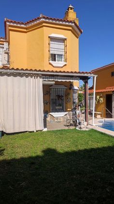 Foto 2 de Venta de casa en calle Cvasco Nuñez de Balboa de 4 habitaciones con terraza y piscina