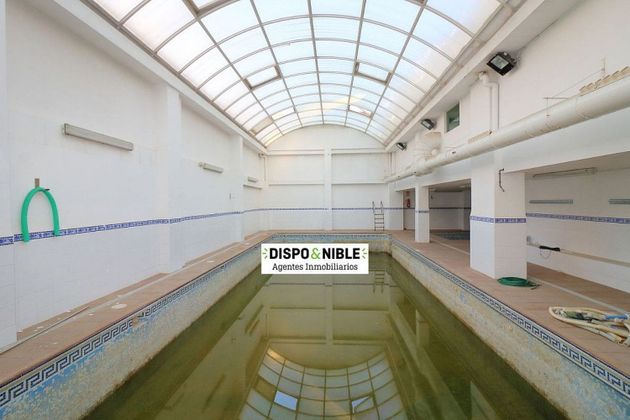 Foto 1 de Alquiler de local en Benetússer con piscina