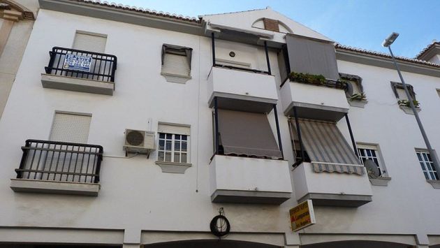 Foto 1 de Piso en venta en Salobreña de 3 habitaciones con terraza
