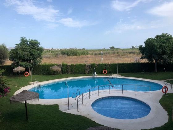 Foto 1 de Pis en venda a Salobreña de 2 habitacions amb terrassa i piscina