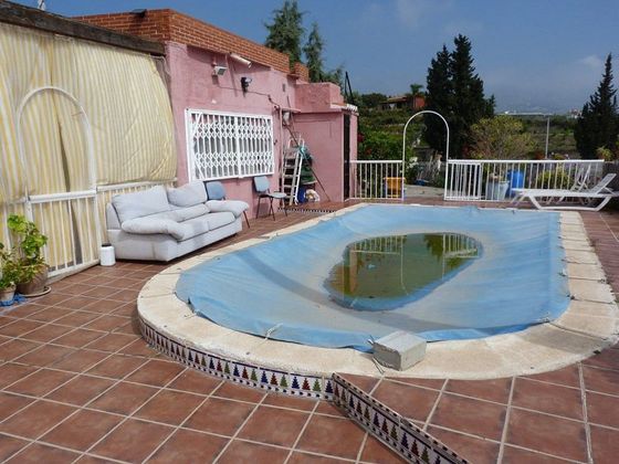 Foto 2 de Casa rural en venta en Salobreña de 4 habitaciones con terraza y piscina