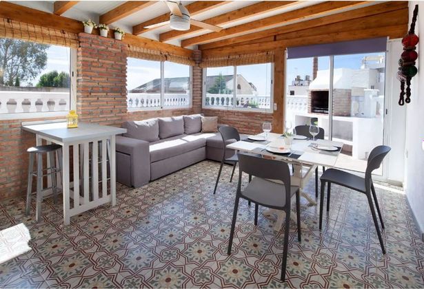 Foto 1 de Casa en venta en Salobreña de 5 habitaciones con terraza y aire acondicionado