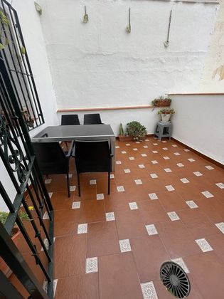 Foto 1 de Piso en venta en Salobreña de 3 habitaciones con terraza y balcón
