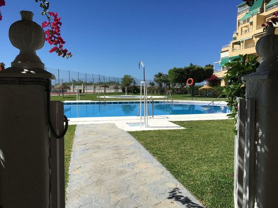 Foto 1 de Piso en venta en Salobreña de 3 habitaciones con terraza y piscina