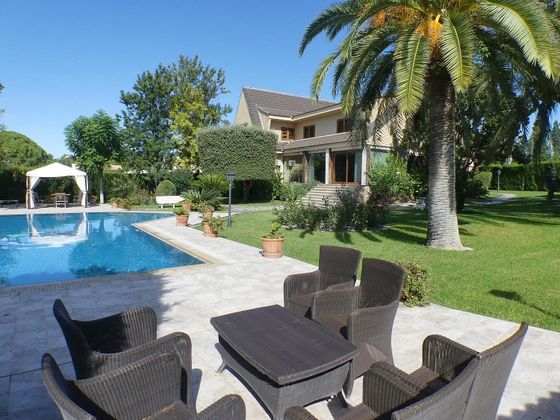 Foto 1 de Chalet en venta en Nueva Santa Barbara - Cruz de Gracia de 6 habitaciones con terraza y piscina