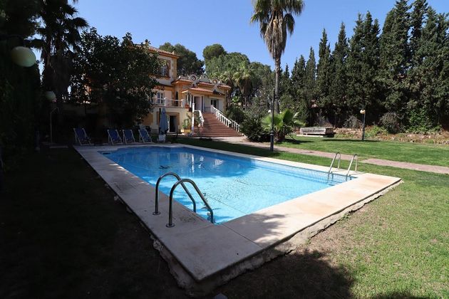 Foto 2 de Xalet en lloguer a Campolivar de 7 habitacions amb terrassa i piscina