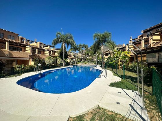 Foto 1 de Venta de casa en Nagüeles Alto de 3 habitaciones con terraza y piscina