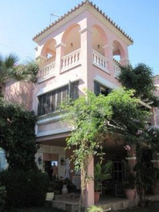 Foto 1 de Chalet en venta en El Mayorazgo - El Limonar de 5 habitaciones con terraza y piscina