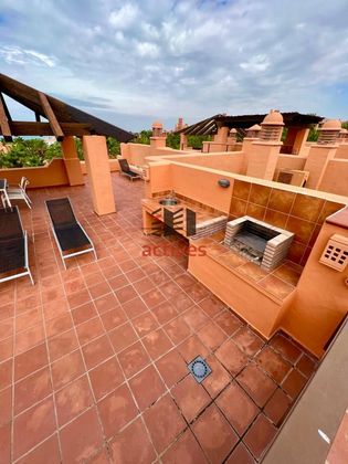 Foto 2 de Àtic en venda a Novo Sancti Petri - Torre del Puerco de 2 habitacions amb terrassa i piscina