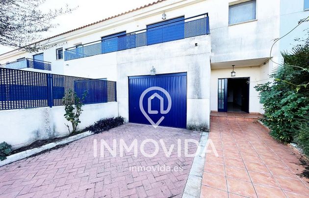 Foto 1 de Casa en venda a avenida La Carrasca de 3 habitacions amb terrassa i garatge