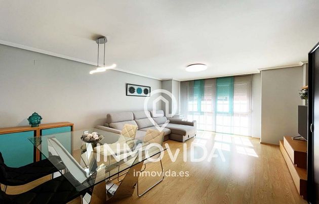Foto 2 de Pis en venda a calle Proyecto Eo Ua de 3 habitacions amb garatge i aire acondicionat