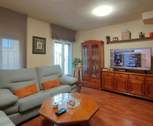 Foto 1 de Casa adossada en venda a ronda De Loja Norte de 3 habitacions amb terrassa i garatge